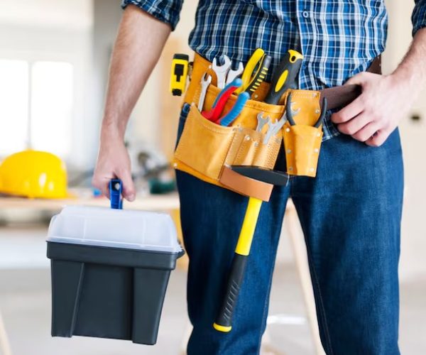 imgi_1_part-male-construction-worker_329181-3734